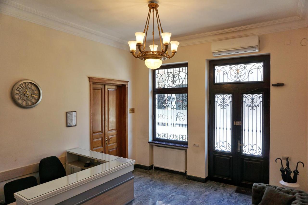 Hotel Mireosi Batumi Kültér fotó