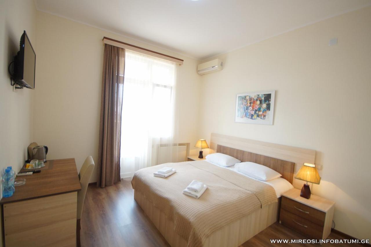 Hotel Mireosi Batumi Kültér fotó