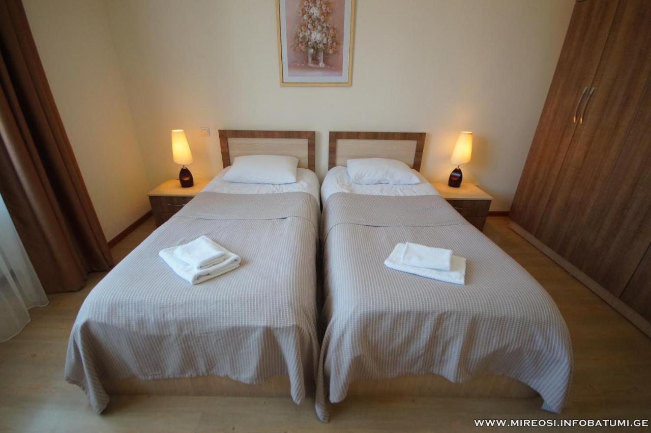 Hotel Mireosi Batumi Kültér fotó