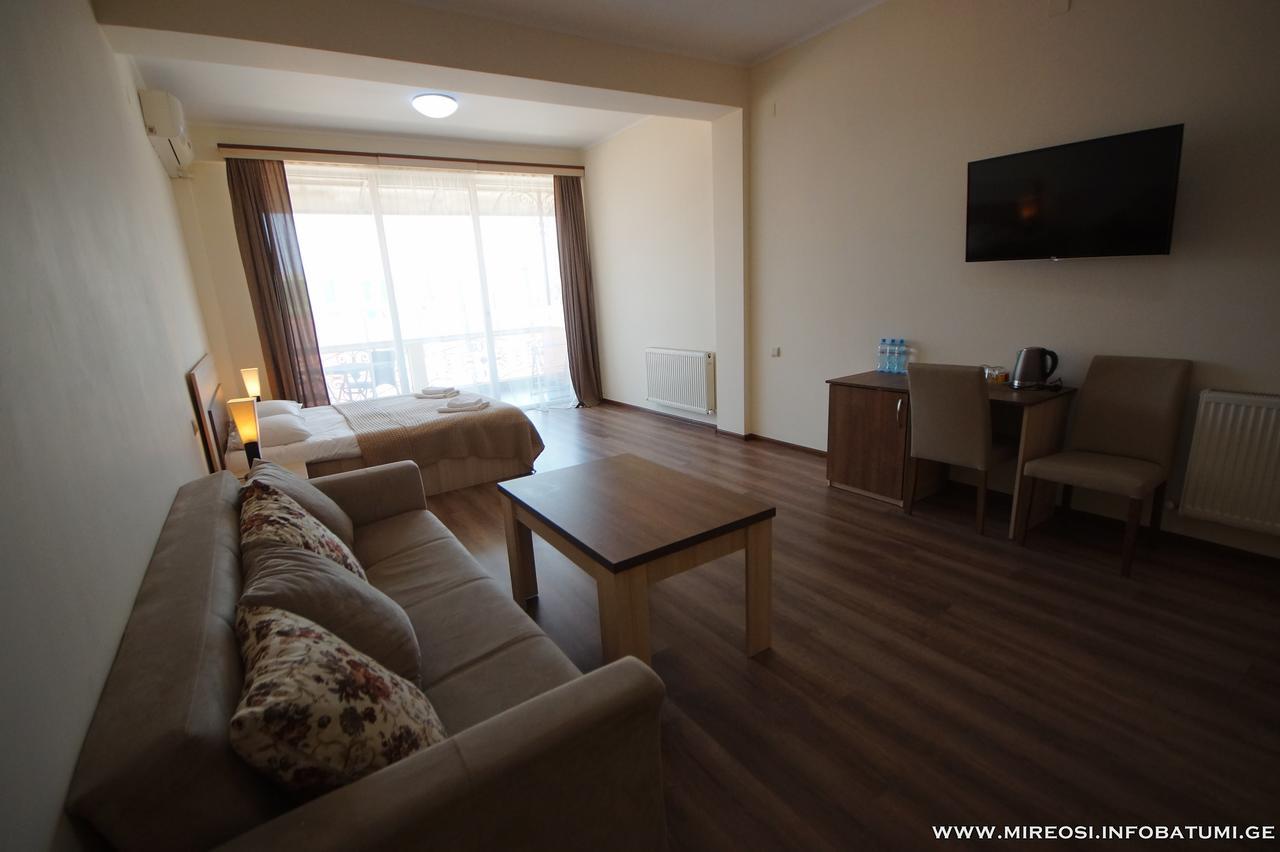 Hotel Mireosi Batumi Kültér fotó