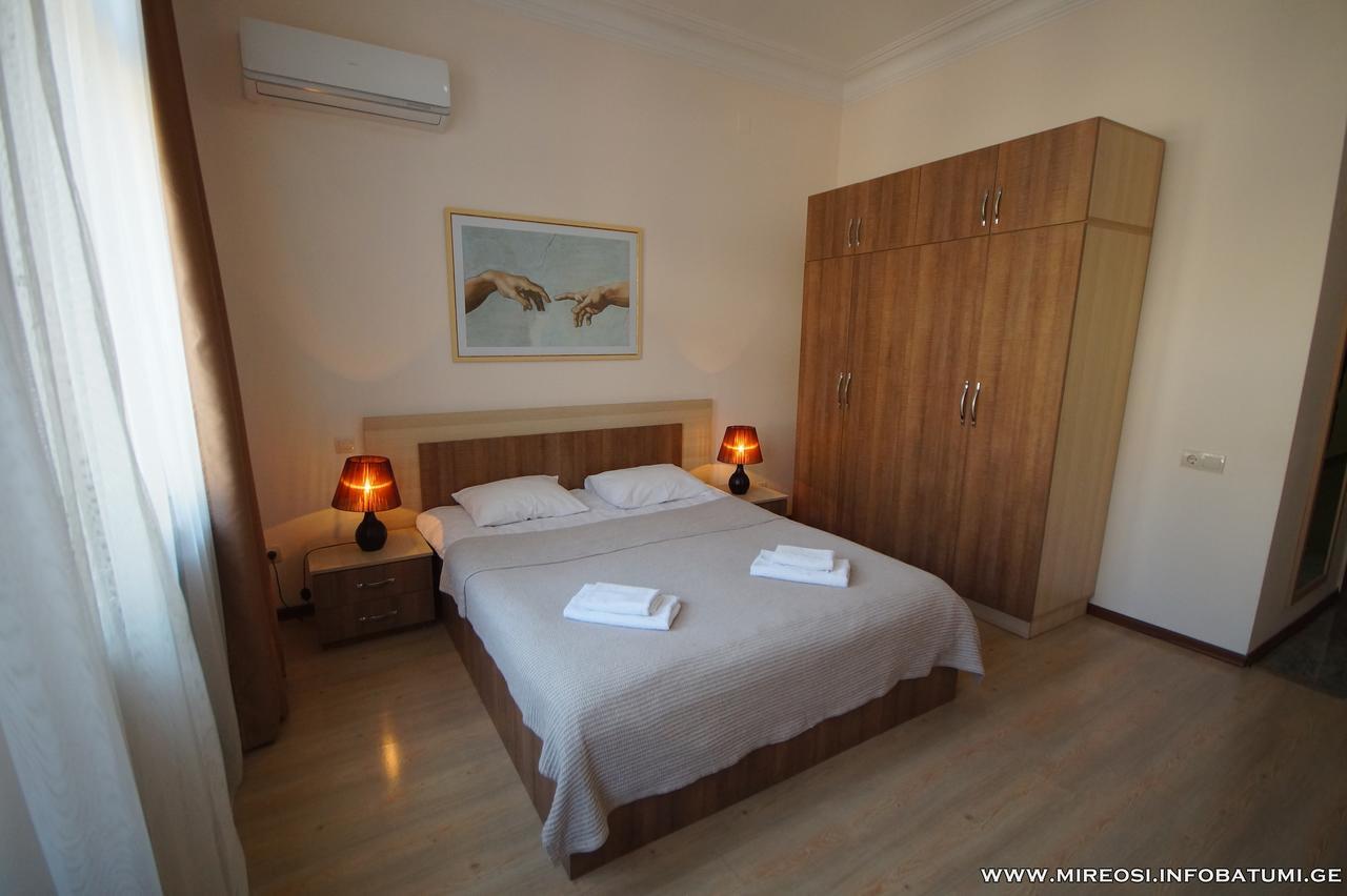 Hotel Mireosi Batumi Kültér fotó