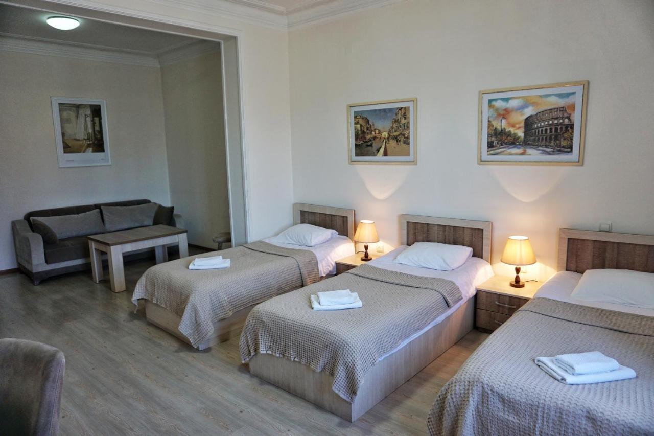 Hotel Mireosi Batumi Kültér fotó